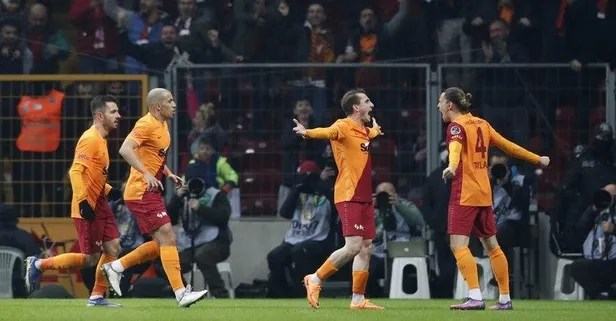 Galatasaray'da Kerem Aktürkoğlu'nun Beşiktaş'a attığı ikinci golde ofsayt var mı? İşte VAR çizgisi...