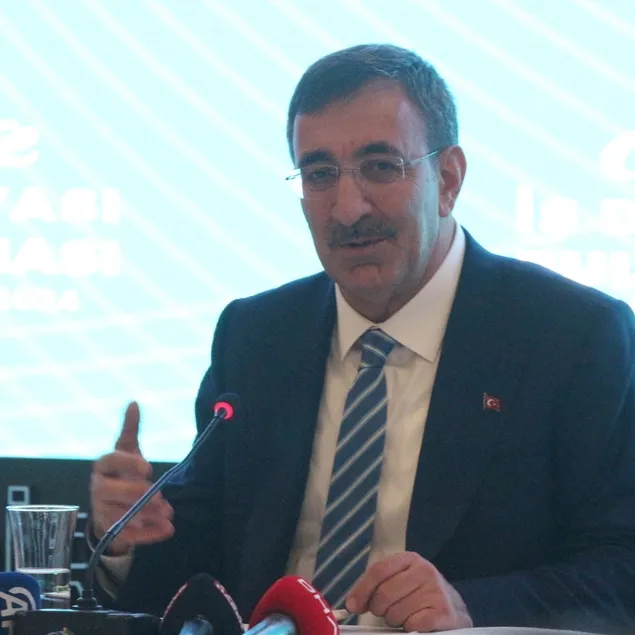 Yılmaz enflasyon için tarih verdi