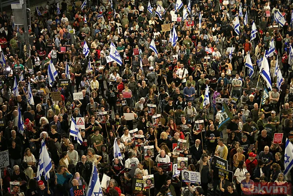 İsrail sokakları karıştı | Tel Aviv sokaklara döküldü! Katil Netanyahu'ya tepki yağdı: İstifa et - 14