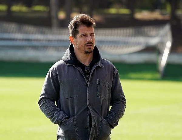 Belözoğlu’ndan çifte bomba!