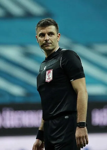Beşiktaş Medipol Başakşehir'i 3-2 yendi! Josef'in hareketi penaltı mıydı? Erman Toroğlu yorumladı-4
