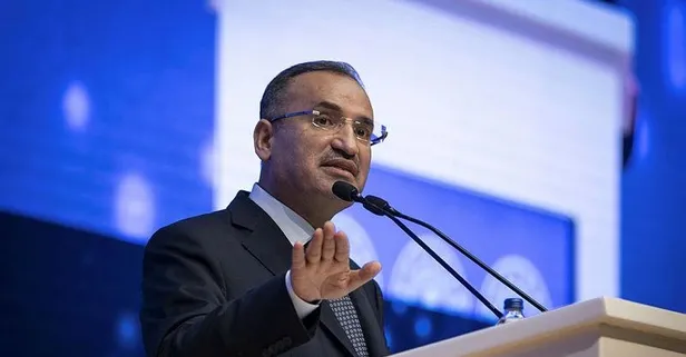 Son dakika: Adalet Bakanı Bekir Bozdağ: “Bir kadını 15 yerinden bıçaklayana adli kontrol şartı verildiğinde yüreğim yanıyor”