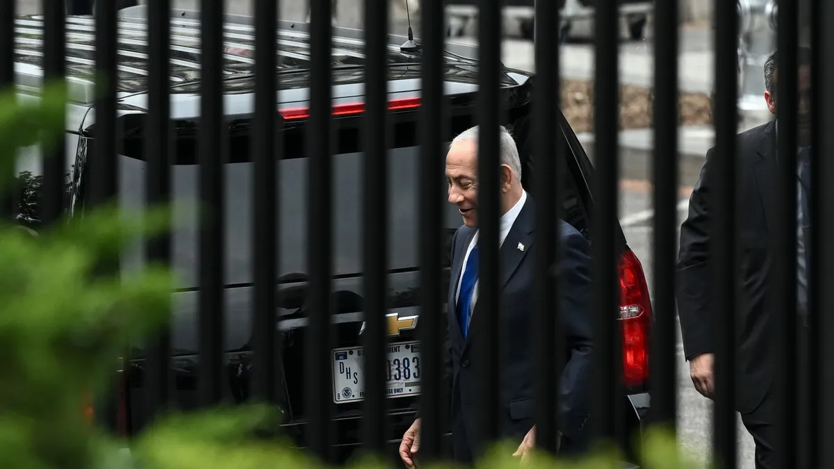 Netanyahu'nun çöküşünü İsrail gazetesi yazdı: Trump aşağıladı Tel Aviv ABD'yi kaybetti