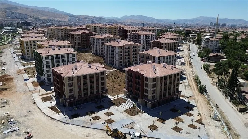 yarisi-bizden-kampanyasi-tam-gaz-devam-ediyor-89-bin-bagimsiz-bolum-donusuyor-1773695447412.jpeg Yarısı Bizden kampanyası tam gaz devam ediyor | 89 bin bağımsız bölüm dönüşüyor-10