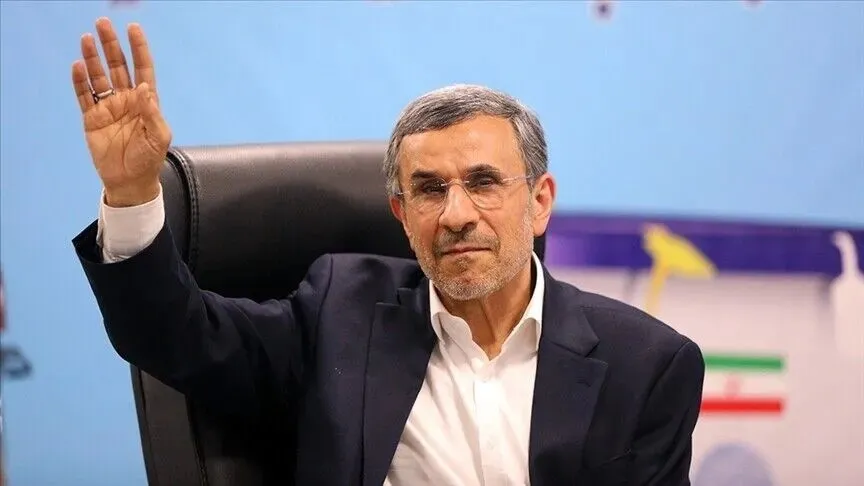 israilin-ahmedinejadi-yeniden-iktidara-tasimak-istedigi-iddia-edildi-1783977614169.jpeg İsrail'in eski İran lideri Ahmedinejad'ı yeniden iktidara taşımak istediği iddia edildi-4