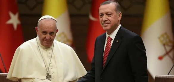 Cumhurbaşkanı Recep Tayyip Erdoğan, merhum Cumhurbaşkanı Celal Bayar'ın 1959'da gerçekleştirdiği ziyaretten 59 yıl sonra Vatikan'a Cumhurbaşkanlığı düzeyinde ilk ziyareti yaptı