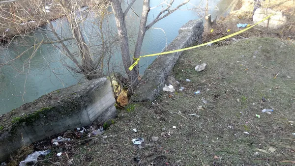 kendisini-aldattigini-dusundugu-kocasini-oldurup-dereye-atti-1641209642506.jpg Kendisini aldattığını düşündüğü kocasını öldürüp dereye attı-9