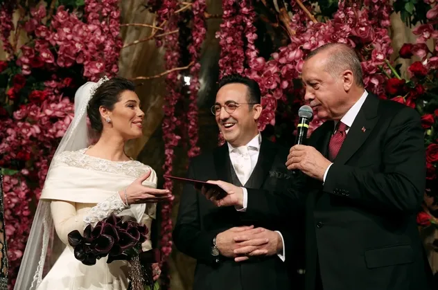 Başkan Erdoğan nikah şahidi oldu (THY Yönetim Kurulu Başkanı İlker Aycı, Tuğçe Saatman ile evlendi)