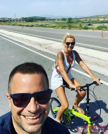 Kuruluş Osman'ın Burçin Hatun'u Aslıhan Karalar saten mini elbisesiyle yaktı geçti! 21 yaşındaki Aslıhan... - 46