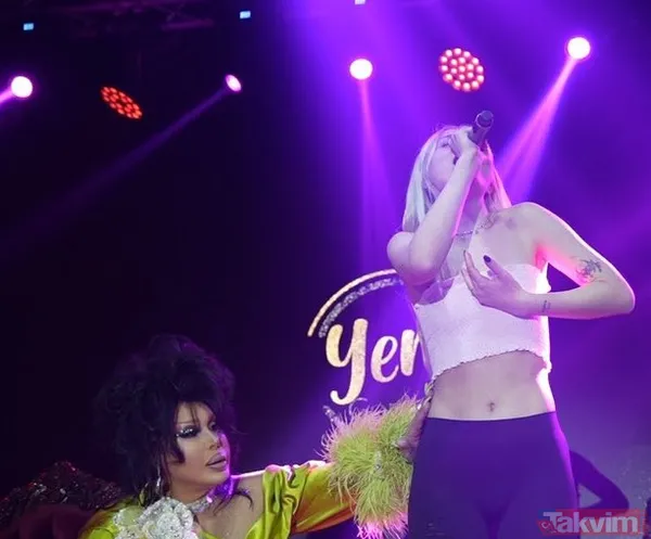 Aleyna Tilki Bülent Ersoy'un sahnesine çıktı şarkı söyleyemeyince olanlar oldu! "Bir süre şarkı söyleyemeyeceğim" demişti - 12