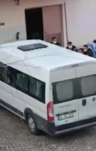 Jigololuk vaadiyle dolandırıcılık yapan çeteye baskın