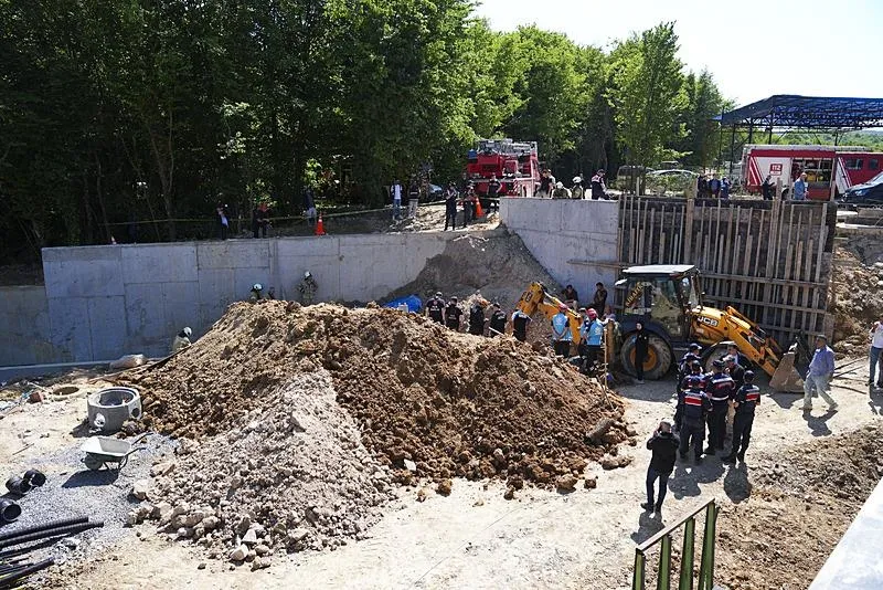 Çekmeköy'de bir inşaatta göçük! Acı haber geldi: 1 işçi hayatını kaybetti-2
