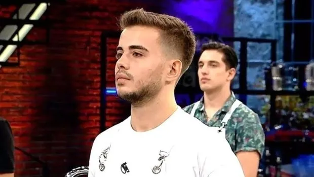Masterchef'ten Survivor tam 3 bomba yarışmacı yolcu! Acun Ilıcalı'nın TV 8 bombası ha patladı ha patlayacak eli kulağında...-8