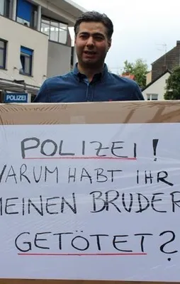 Alman polisinin öldürdüğü Türk için eylem