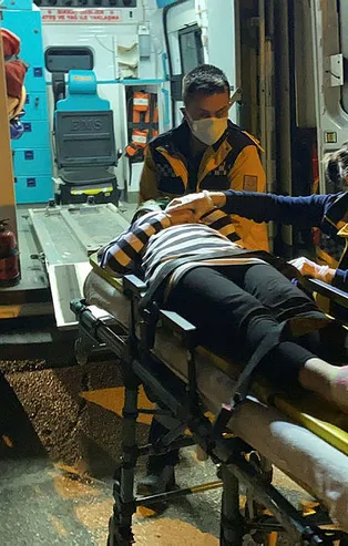 Bursa'da korkunç kaza! Treeporter ve motosiklet çarpıştı: 2 yaralı