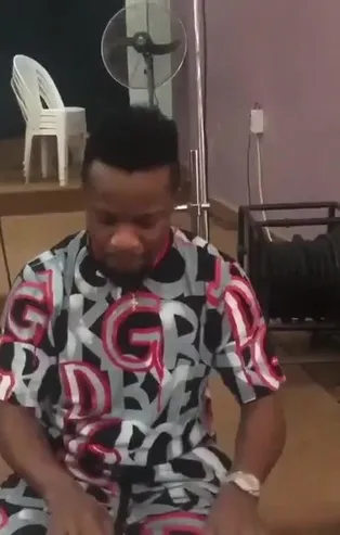 Trabzonsporlu Onazi'den İstiklal Marşı performansı