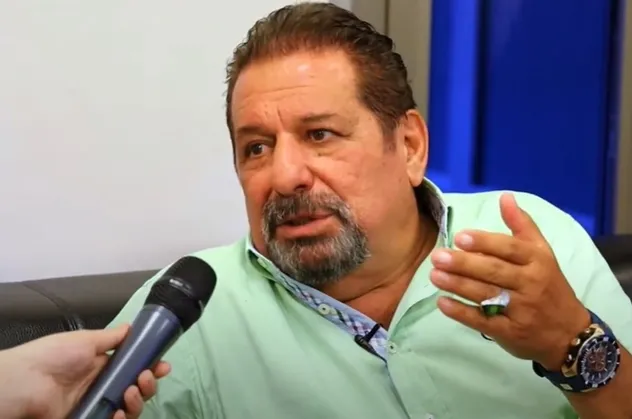 Erman Toroğlu'ndan o isimlere sert eleştiri: Mart kedisi gibiler...