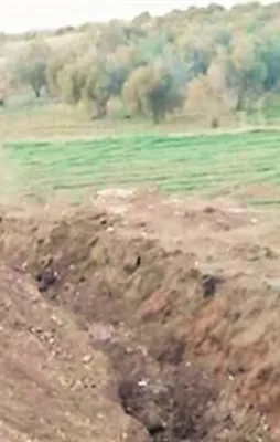 PYD Münbiç’te hendek kazıyor