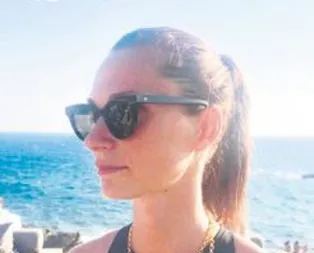 Bu kolyeyle göze gelmez