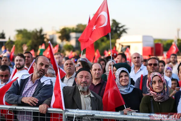15 Temmuz'un 3. yıl dönümünde Türkiye yeniden meydanlarda! Asım'ın nesli ayakta - 24