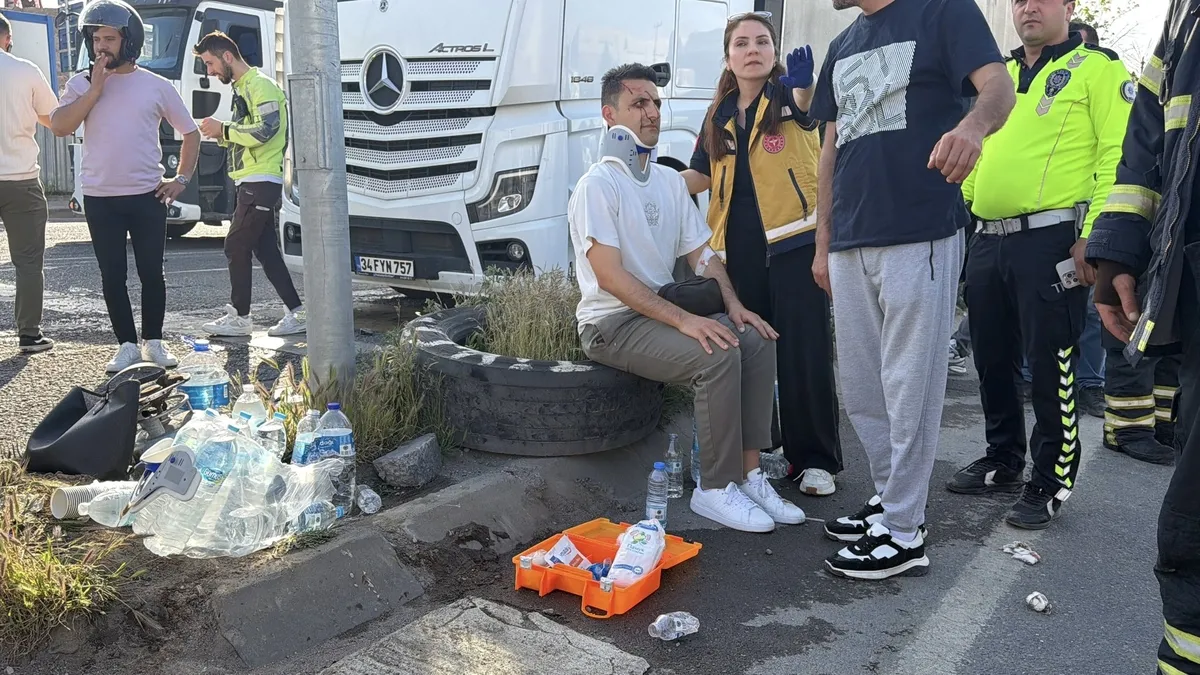 1778539357622.jpeg Kocaeli Çayırova'da servis tırla çarpıştı: Ağır yaralı işçiden acı haber geldi!-3