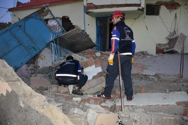 Adıyaman'da 5,1 büyüklüğünde deprem-12