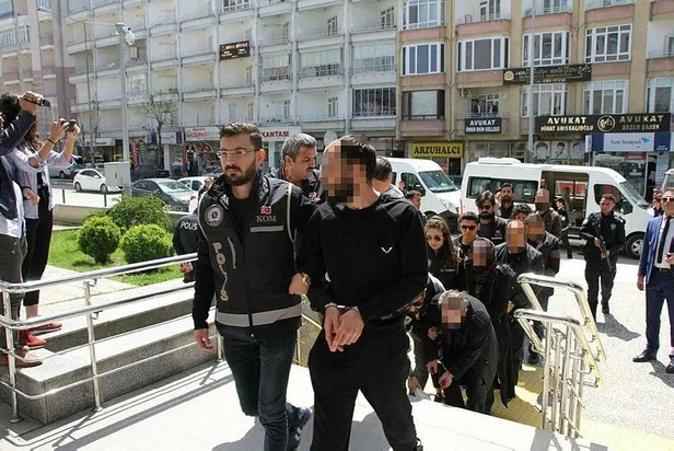 Son dakika: FETÖ'nün Çorum'daki yeni yapılanmasına yönelik operasyon-3