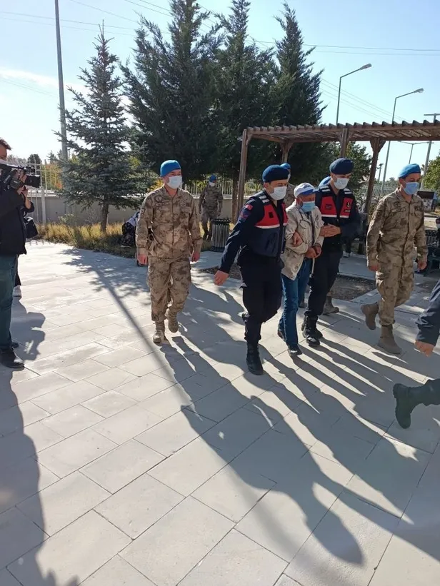 SON DAKİKA: Afyonkarahisar'da 5 kişinin öldüğü kazayla ilgili flaş gelişme: Servis şoförü tutuklandı-3