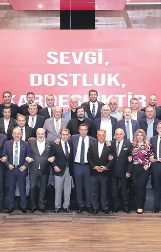 Türk futbolu Riva'da birlik mesajı verdi! TFF ve Süper Lig başkanları bir araya geldi