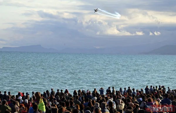 Antalya'nın fethi törenlerinde SOLOTÜRK'ten nefes kesen gösteri - 15