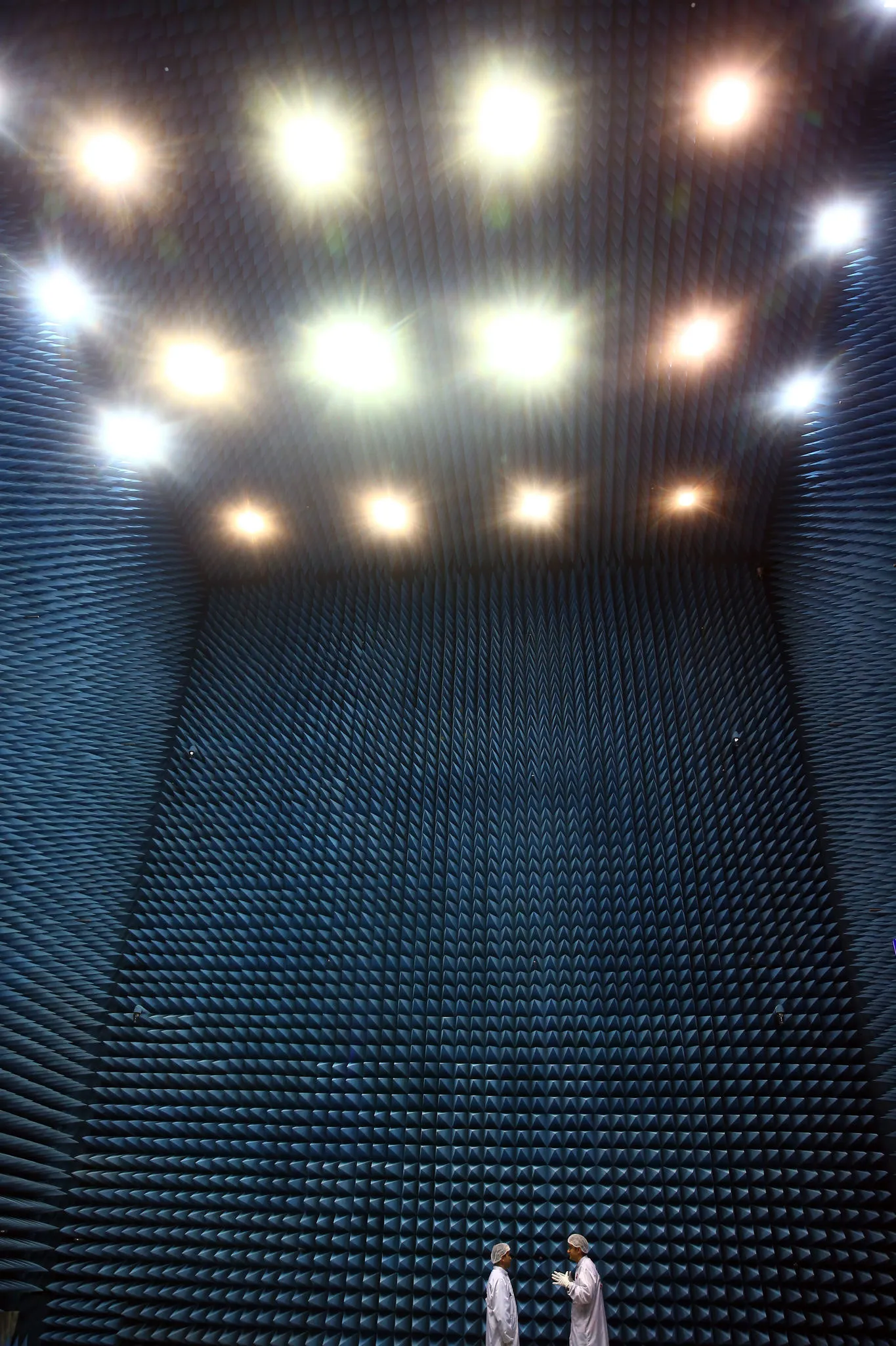 Türkiye'nin ilk uydu merkezi kapılarını açtı