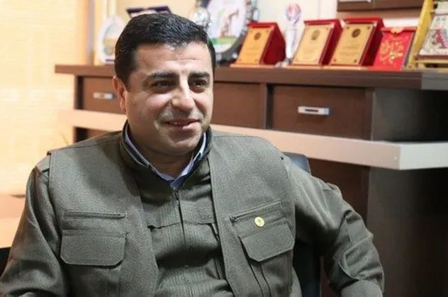 CHP'li Canan Kaftancıoğlu'na terörden tutuklu Selahattin Demirtaş'tan destek!