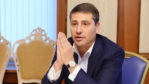 igor-rotenberg-kimdir-kac-yasinda-ingiltere-tarafindan-yaptirim-uygulanan-igor-rotenberg-meslegi-ne-serveti-ne-1645536735076.jpg
