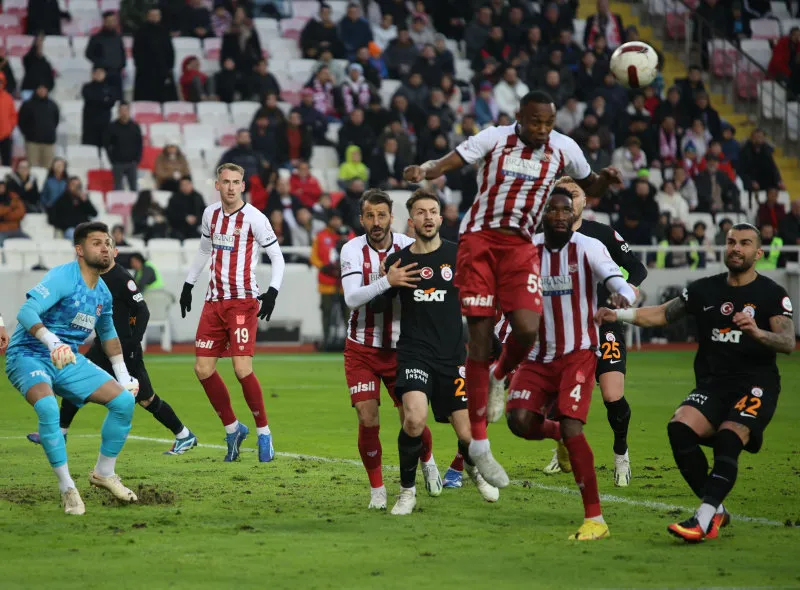 Galatasaray Sivasspor deplasmanından 3 puanla çıktı! - 8