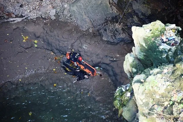SON DAKİKA: Antalya'da kan donduran olay: Kayıp gencin cesedi obrukta bulundu-2