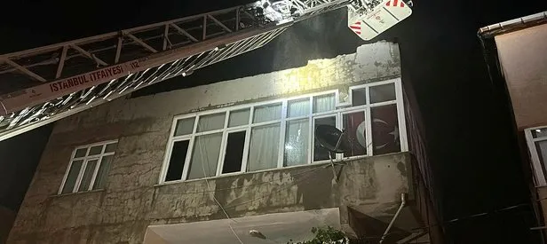 Evini ateşe verdi