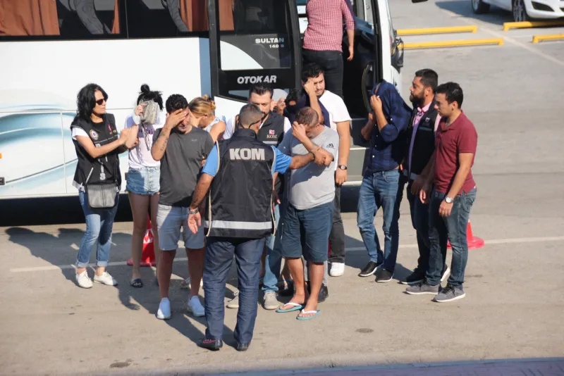 Muğla merkezli fuhuş ve insan ticareti operasyonunda flaş gelişme! 38 zanlıdan 13'ü tutuklandı - 8