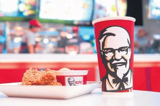 İstanbul Levent'teki KFC şubesinde skandal olay! Müşterilerin kartlarını kopyaladılar