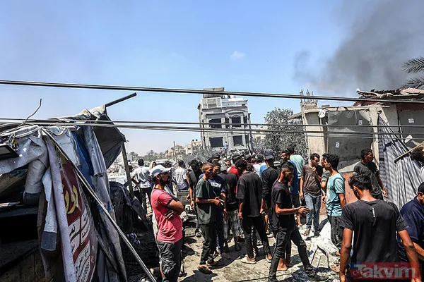 Soykırımcı İsrail alçak saldırısı sonrası El Mevasi'deki yıkım böyle görüntülendi! İşte kare kare vahşet - 6