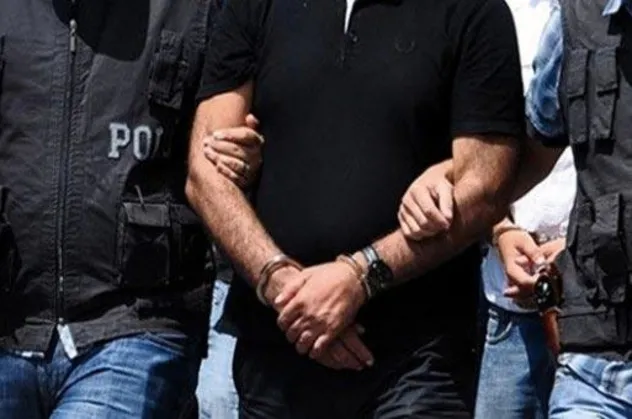 FETÖ'nün TSK'daki yapılanmasına 35 tutuklama