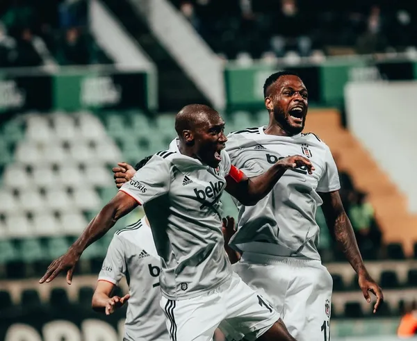 Beşiktaş 22 gün sonra çıktığı Süper Lig maçında Denizli’yi 3 golle geçti-4