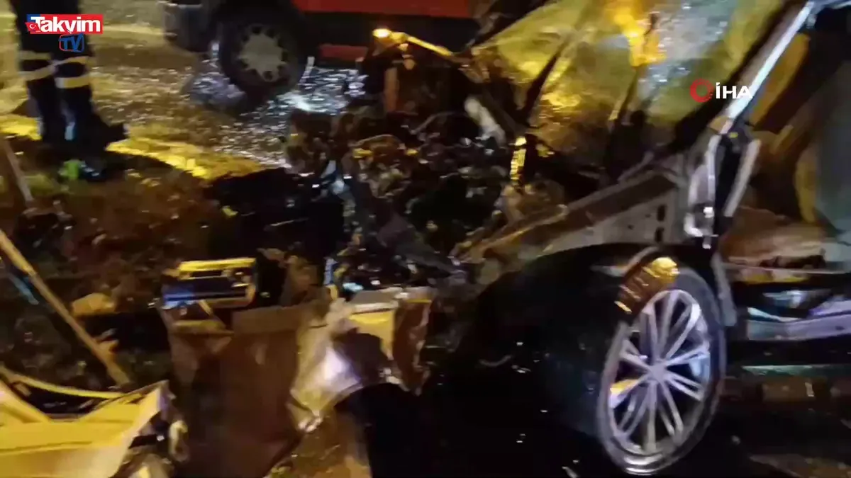 Kartal sahil yolunda kaza: 1'i ağır 6 yaralı
