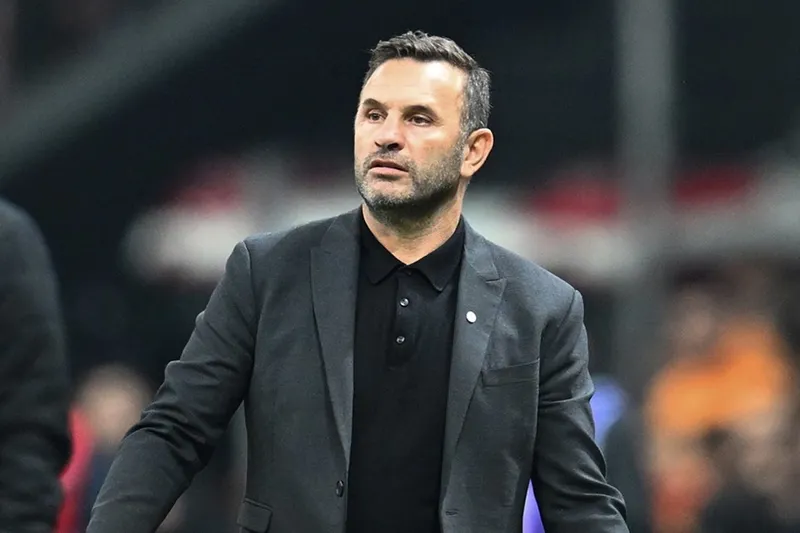 galatasaraya-25-milyon-euroluk-dev-transfer-geliri-yildiz-oyunculardan-gelecek-bonservis-kasayi-dolduracak-1718817236752.jpg Galatasaray'a 25 milyon euroluk dev transfer geliri! Yıldız oyunculardan gelecek bonservis kasayı dolduracak-3