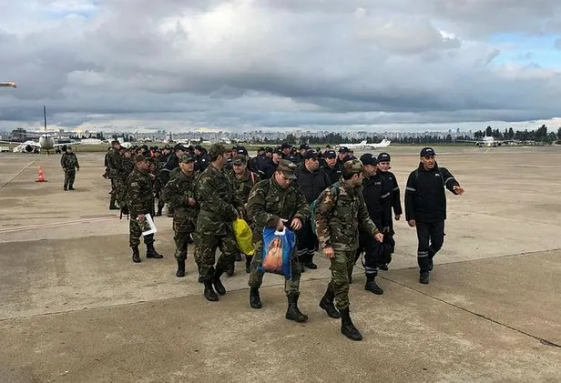 Azerbaycanlı arama kurtarma ekipleri Adana'da!-2