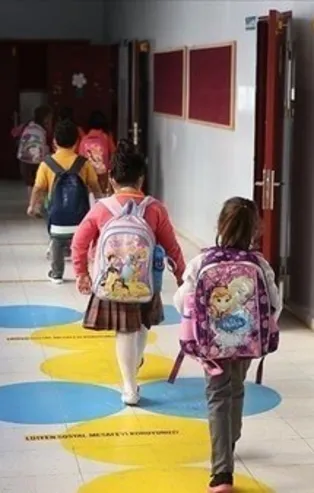 Sömestr, 15 tatil tarihi belli oldu mu? Yarı yıl tatili ne zaman 2022? MEB takvimine göre okulların kapanacağı tarih ise…