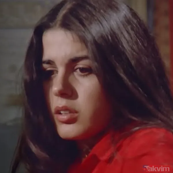 Yeşilçam efsanesi Hababam Sınıfı'nın Semra Hoca’sı Semra Özdamar’ın son haline bakın! “Yıllar ona acımamış” 68’lik Yeşilçam yıldızı... - 6