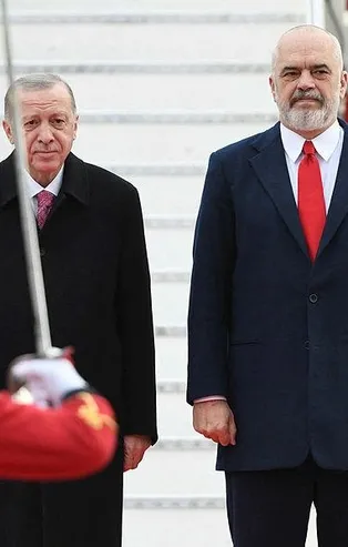 Başkan Erdoğan'dan Arnavutluk'ta depremzedeler için inşa edilen konutların teslim töreninde önemli açıklamalar