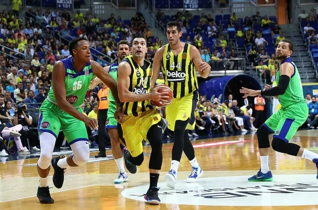 Fenerbahçe seriye farklı başladı! Fenerbahçe Beko: 102 - TOFAŞ: 68 Maç sonucu