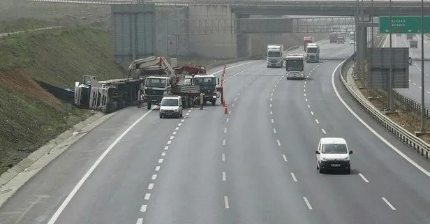 Kuzey Marmara Otoyolu’nda feci kaza! Trafik kilit
