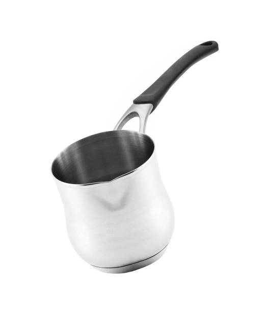 tencere-ve-tava-kulplarindaki-delik-bakin-ne-ise-yariyor-tencere-tava-kulplarinda-neden-kucuk-delikler-olur-si-1681739427118.jpg Tencere ve tava kulplarındaki delik bakın ne işe yarıyor! Tencere, tava kulplarında neden küçük delikler olur? Sırrı ortaya çıktı...-5